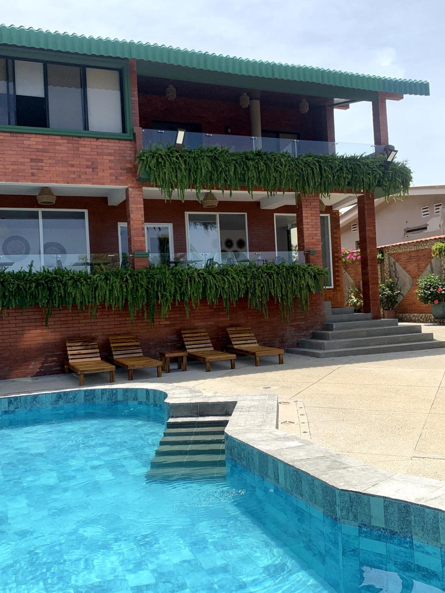 Hotel La Mar Playas Esterno foto